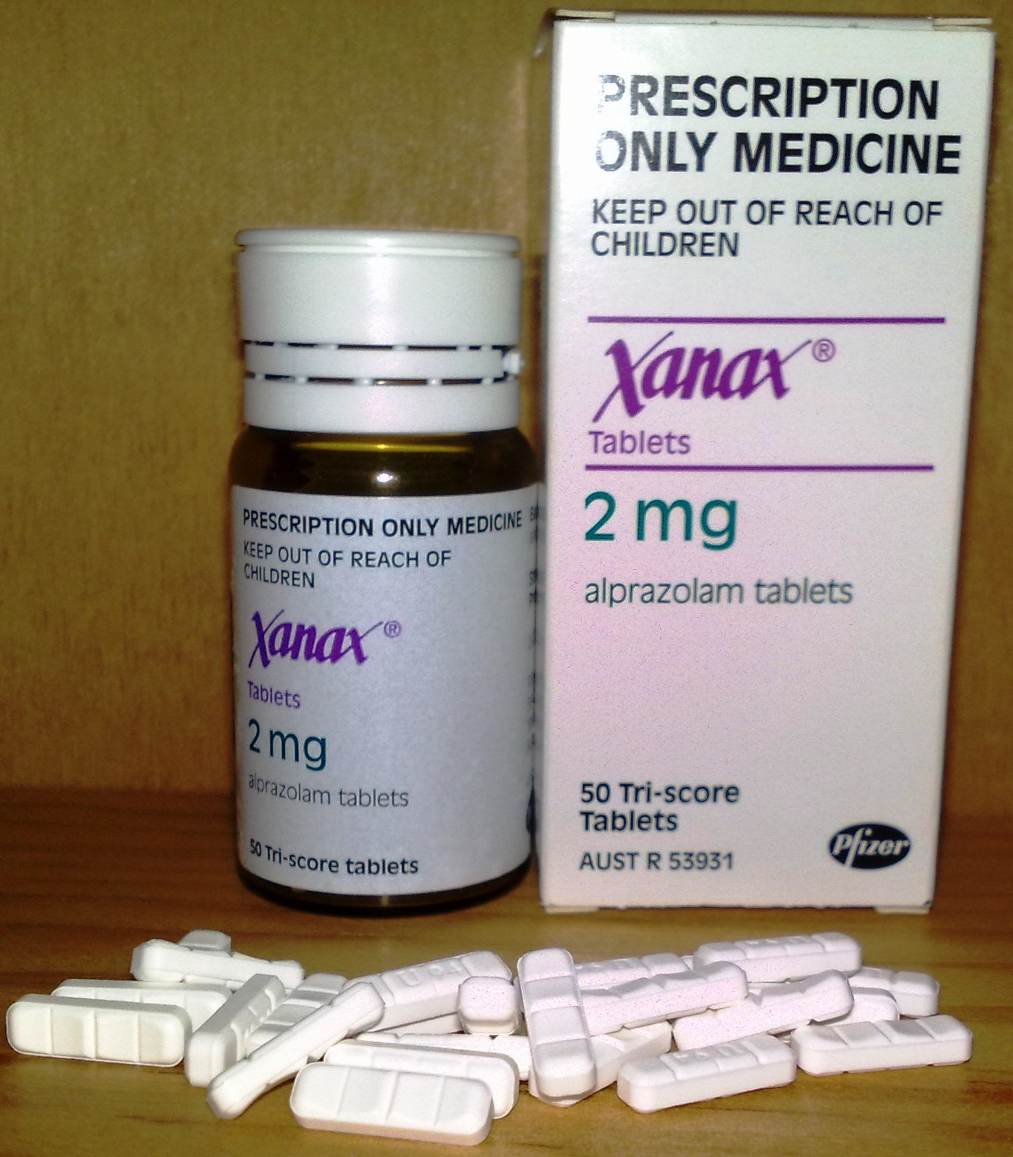 Xanax_(alprazolam)_2_mg.jpg